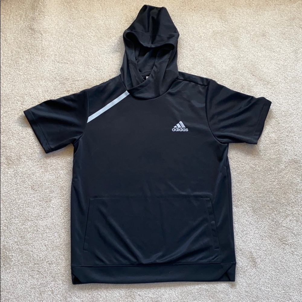 NEW Adidas men’s size medium Short Sleeve Hoodie